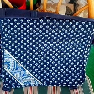 Nwot Vera Bradley Messenger Bag